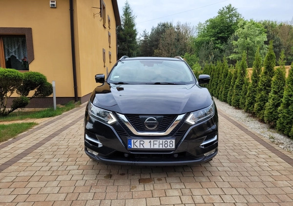Nissan Qashqai cena 58900 przebieg: 179000, rok produkcji 2017 z Częstochowa małe 92